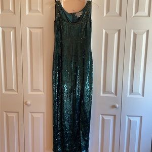 Beautiful green sequin dress